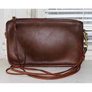 Coach Vintage - Basic Bag #9455 in color Mocha- Glue-In Serial, NYC 1970s